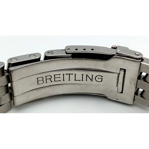 19 - A Breitling Windrider Wings Two-Tone Gents Watch. Model B10350. Stainless steel bracelet and case - ... 