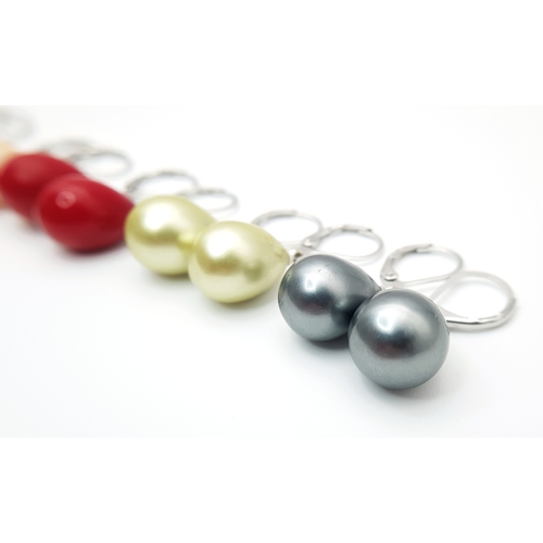 565 - Five Pairs of Different Colour South Sea Pearl Shell Earrings.
Pear shape. Lever-back clasp with a 2... 