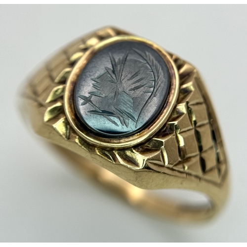 32 - A 9K Yellow Gold Intaglio Stone Set Signet Ring. Size Y. 3.5g.