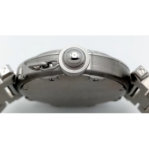 38 - A FABULOUS CARTIER 'Pasha De Cartier' Diamond Automatic Ladies Watch. Stainless steel bracelet and c... 