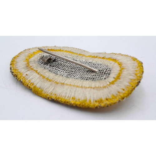 605 - WW2 British Made (Spencer London) US Paratrooper Wings on a 541st P.I.R Oval.
