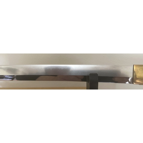 106 - A Japanese Sword - An Early Shinto Katana by Kanenobu. A katana by shodai Kanenobu signed Mutsu no k... 