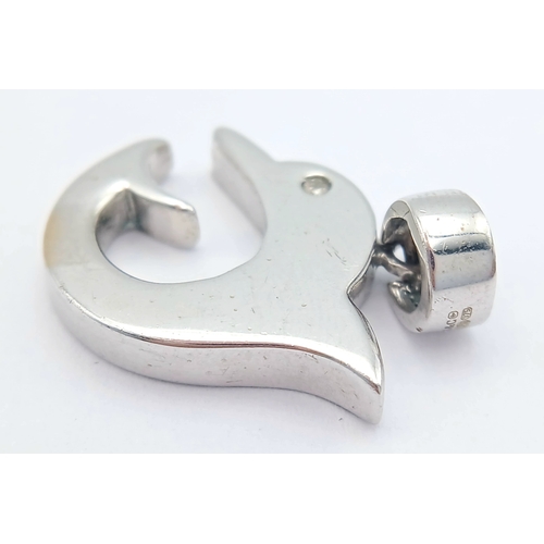 559 - A 9K WHITE GOLD, DIAMOND SET, DOLPHIN PENDANT / CHARM. 2.3G. SC 2036