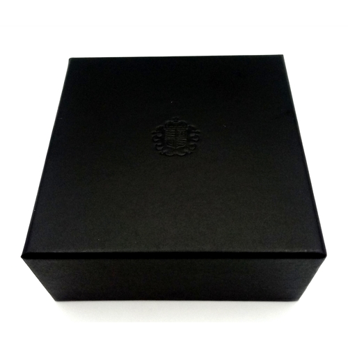 59 - A 22K PROOF GOLD COMMEMORATIVE COIN WEIGHING 39.94gms ISSUED BY THE ROYAL MINT TO CELEBRATE 
