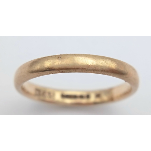 582 - A 9K Yellow Gold Hallmarked Band Ring. Size N. 2.3g.