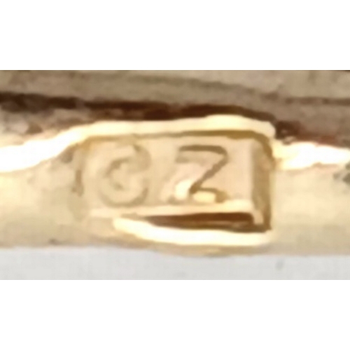 550 - A Vibrant 9k Yellow Gold (Tests as) Cubic Zirconia Solitaire Bar Pendant. 1.5cm Length. Set with a 3... 