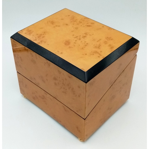 600 - A Rapport of London Automatic Single Watch Winder. Comes with cable. Works but no guarantees. Ref: 0... 