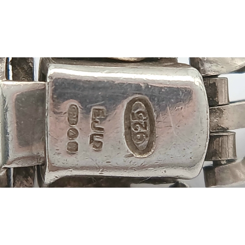 1235 - Classic SILVER GATE BRACELET . Fully Hallmarked. Approx 18 cm. Excellent condition, please see pictu... 