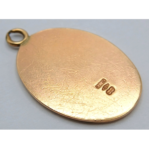 54 - A 9K Yellow Gold, Saint Christopher Oval Pendant. 2.5cm. 2.8g.