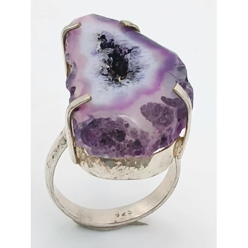 1256 - Rare and Unusual SILVER and AMETHYST RING. Having a Piece of RAW AMETHYST COMPLETE with AMETHYST CRY... 