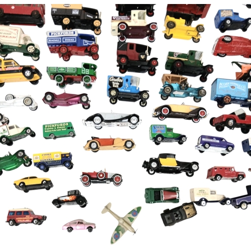 1220 - A box of loose Matchbox and Corgi diecast toy vehicles.