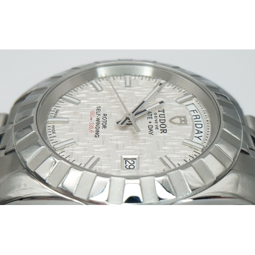 24 - A Classic Tudor Day-Date Automatic Gents Watch. Stainless steel bracelet and case - 41mm. Cut groove... 