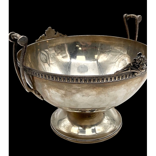 1195 - A Rare Antique American Gorham Sterling Silver Fruit Punch Bowl. 700g weight. In very good condition... 