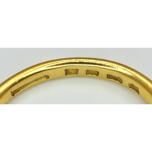 37 - A 22K Yellow Gold Wedding Band. 2.4mm Band Width, Size O. Total Weight 3.55 Grams.