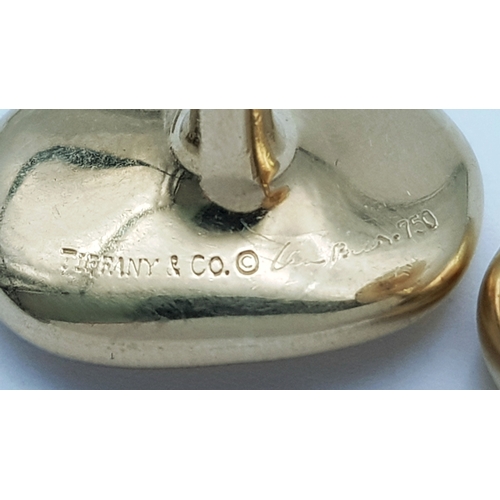 6 - A PAIR OF TIFFANY AND CO, ELSA PERETTI, 18K YELLOW GOLD, BEAN CUFFLINKS. 23.8G. TAN 5005.