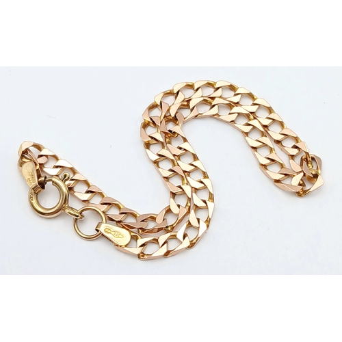 29 - A 9K ROSEGOLD CURB LINK BRACELET .      4.2gms    19cms