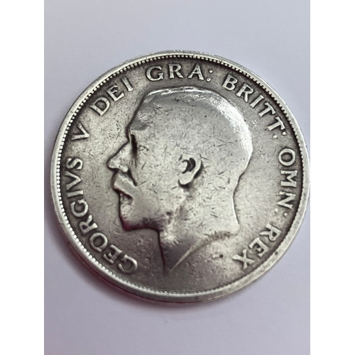525 - 1912 SILVER HALF CROWN coin. Fine /Very Fine Condition.