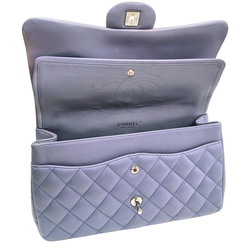 61 - A Chanel Classic Jumbo Quilted Double Flap Bag. Muted lilac diamond-quilted lambskin leather exterio... 