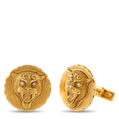 A pair of Van Cleef & Arpels Vintage 18K Yellow Gold Panther Cufflinks. Crafted from 18K Yellow Gold, each cufflink measures 0.75 inches in diameter. This jewellery piece is offered in good condition and includes a gift box. Total weight: 19.5 grams. *This item is held at Cadmore USA Office in Pennsylvania, USA and will be shipped from there. Buyers will be responsible for direct shipping payments.*