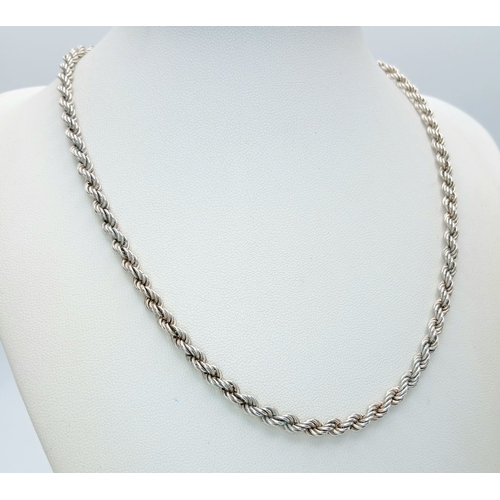 25 - A Classic 925 Sterling Silver Rope Chain Necklace - 40cm Length. Features a traditional twisted rope... 