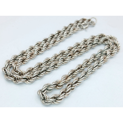 25 - A Classic 925 Sterling Silver Rope Chain Necklace - 40cm Length. Features a traditional twisted rope... 
