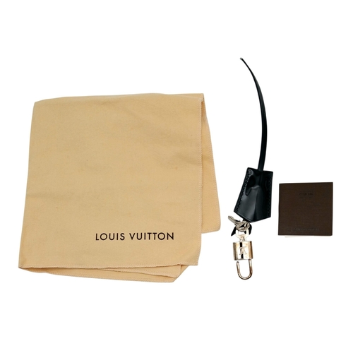 45 - A Sophisticated Louis Vuitton Black Electric Epi Leather Pont-Neuf GM Handbag. Textured patent exter... 