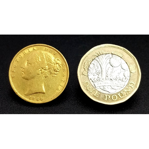 40 - AN 1864, QUEEN VICTORIA, YOUNG BUN HEAD, SHIELD BACK, FULL SOVEREIGN COIN. 22K GOLD. C 7007