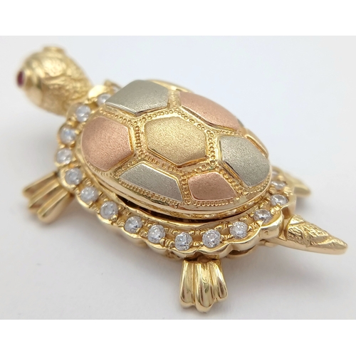 49 - Fabulous 14 CARAT , Jewelled ‘THREE COLOUR GOLD’  TURTLE PENDANT. 8.9 Grams. Approx 3.5 cm.  Absolut... 