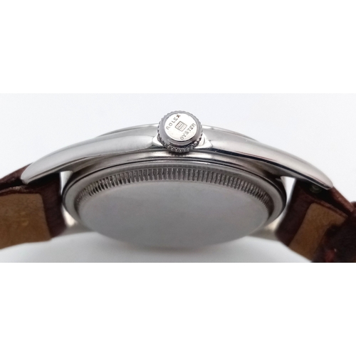178 - A Vintage Rolex Oyster Mechanical Gents Watch. Model 4499. Brown leather strap. Stainless steel case... 