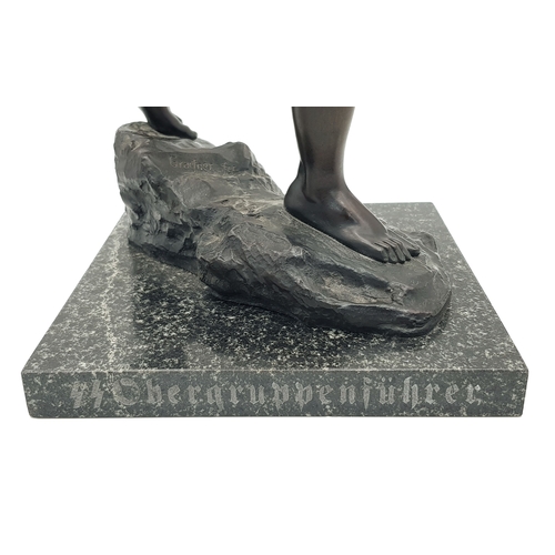 170 - A WW2 Era Third Reich German Reinhard Heydrich, SS-Obergruppenfuhrer Bronze. Recognised as one of th... 