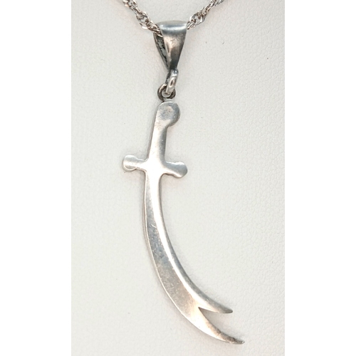 15 - A Eye-catching 925 Sterling Silver Sword Pendant Necklace - 49cm length. The pendant is formed as a ... 