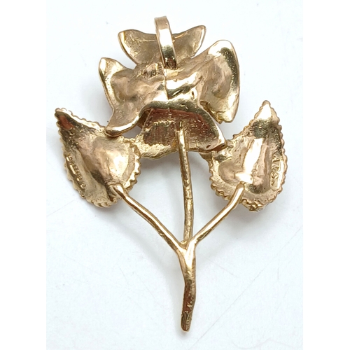 28 - Impressive Fully Hallmarked 9 CARAT GOLD ‘ENGLISH ROSE’  PENDANT. 4.6 Grams. 3.0 cm. Please see all ... 