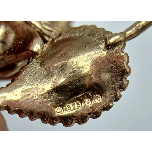28 - Impressive Fully Hallmarked 9 CARAT GOLD ‘ENGLISH ROSE’  PENDANT. 4.6 Grams. 3.0 cm. Please see all ... 