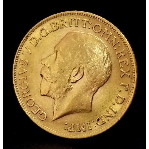 2 - A 1913 George V Full Gold Sovereign Coin. 22K gold. EF.