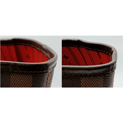 19 - A Louis Vuitton Damier Ebene 'Neverfull' Tote Bag. Brown Damier Ebene coated canvas exterior with go... 