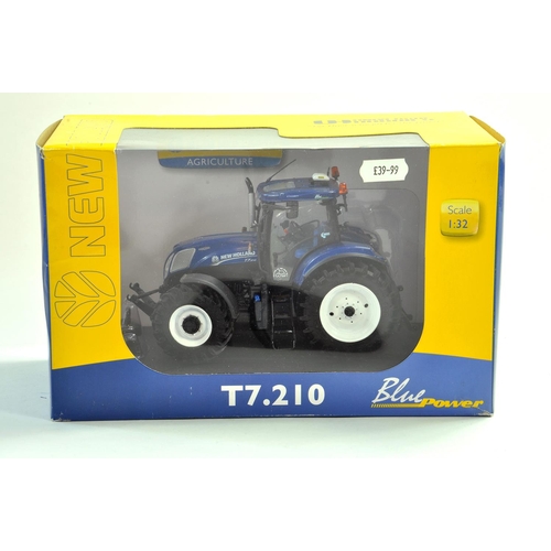 173 - Universal Hobbies Farm issue comprising 1/32 New Holland T7.210 Blue Power Tractor. Appears excellen... 