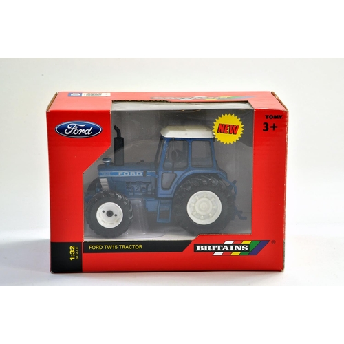 179 - Britains Farm issue comprising 1/32 New Holland TW15 Tractor. Appears excellent, missing wheel cap a... 