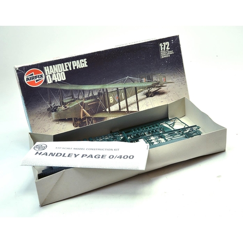 1096 - Airfix Plastic Model Kit. 1:72 scale comprising no. 906007 Series 6. Handley Page 0/400. Appears to ... 