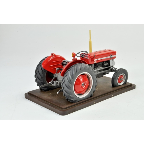 525 - G & M Farm Models 1/16 Model Farm Issue comprising No.07005 Massey Ferguson 135 Tractor. Appears Exc... 