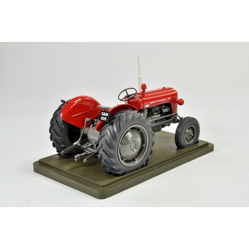 526 - G & M Farm Models 1/16 Model Farm Issue comprising No.5005 Massey Ferguson 35 Tractor. Appears Excel... 