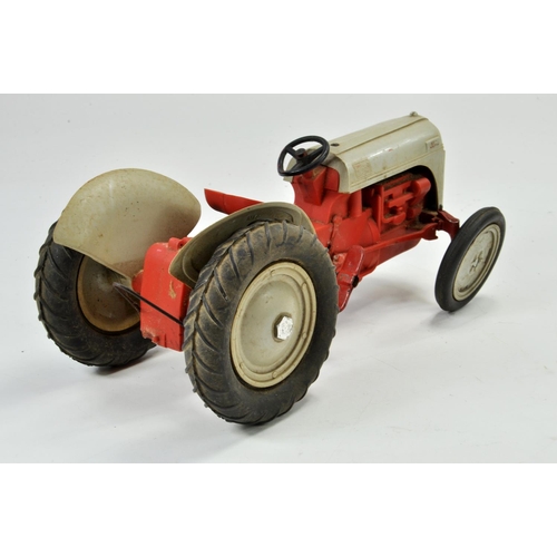 528 - Model Products Corporation MPC 1/12 Model Farm Issue comprising Plastic, Clockwork Ford 8N Tractor. ... 