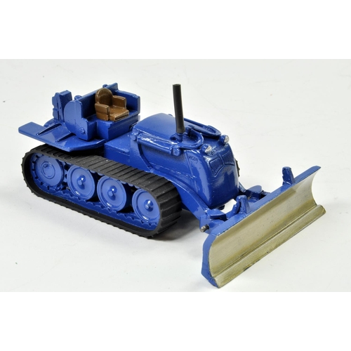 539 - Denzil Skinner approx 1/48 model of the Vickers Vigor Crawler Tractor with Dozer Blade. Rare issue a... 