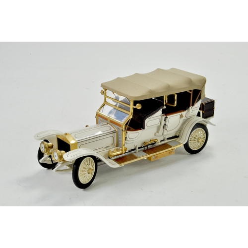 627 - Franklin Mint 1/24, 1911 Rolls Royce. Appears good  mirror needs re-attaching.