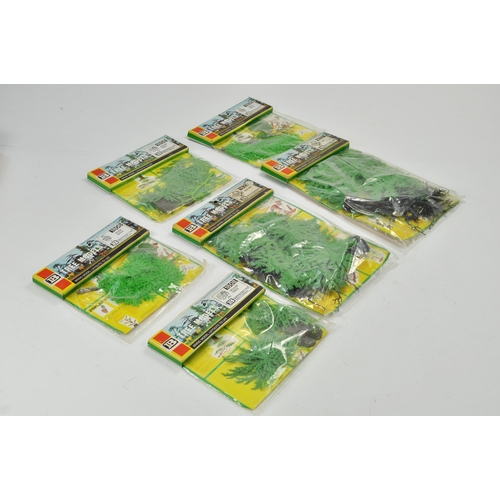 140 - A group of original Britains Model Tree issues, unused in original packaging. Excellent.