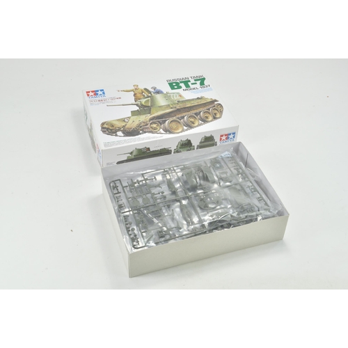 686 - Tamiya 1/35 Plastic Model Kit comprising Russian BT-7 1937 Tank. Appears to be complete and unstarte... 