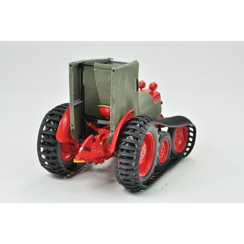 41 - Universal Hobbies 1/16 Ferguson TEA-20 Sue Tractor. Has been on display but appears excellent with o... 