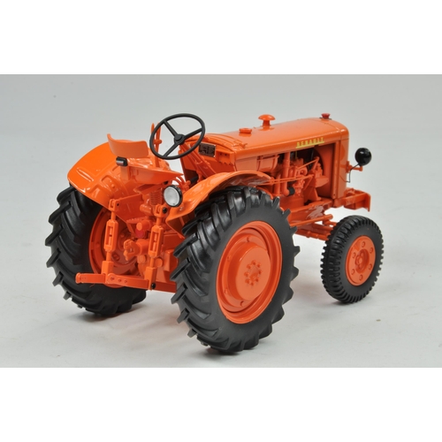 56 - Universal Hobbies 1/16 Renault R3042 Tractor. Has been on display but appears excellent with origina... 