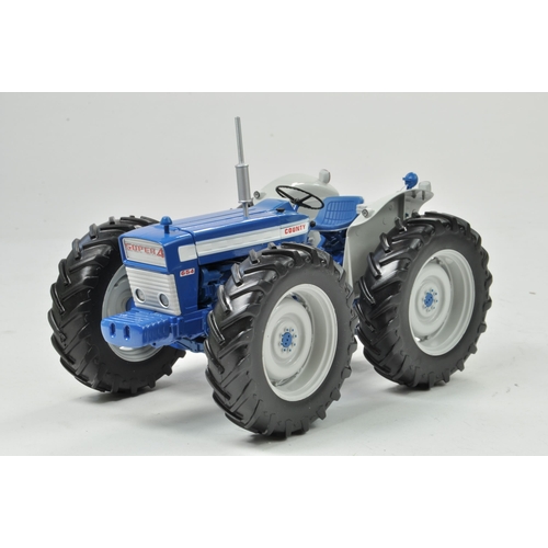 58 - Universal Hobbies 1/16 County 654 Tractor. Has been on display but appears excellent with original b... 