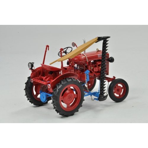 59 - Universal Hobbies 1/16 Valmet 20 Tractor. Has been on display but appears excellent with original bo... 