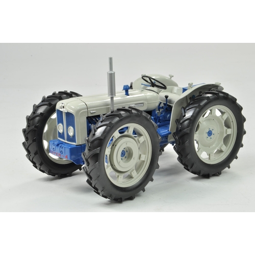 60 - Universal Hobbies 1/16 County Super Four Tractor. Special Edition, with Plinth. Has been on display ... 